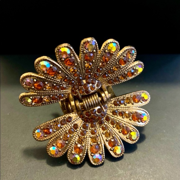 💝 Hair Claw - Picture 1 of 5